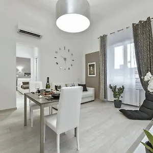 Accademia Apartment Florence
